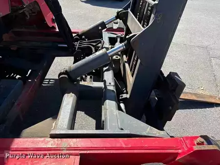 Montacargas diésel 2016  Moffett M85502 (27)