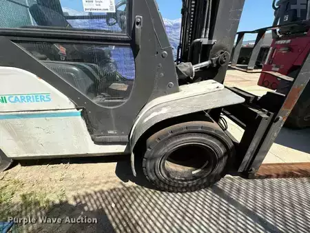 Montacargas GLP 2015  Nissan PF110YLP (19)