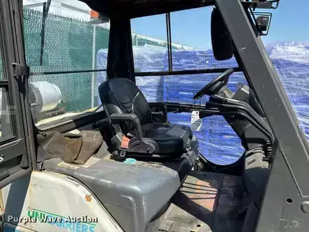 Montacargas GLP 2015  Nissan PF110YLP (33)