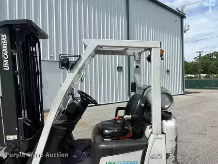 Propane Forklifts 2018  Unicarriers CFS40 (10)