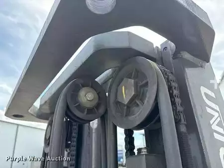 Propane Forklifts 2018  Unicarriers CFS40 (24)