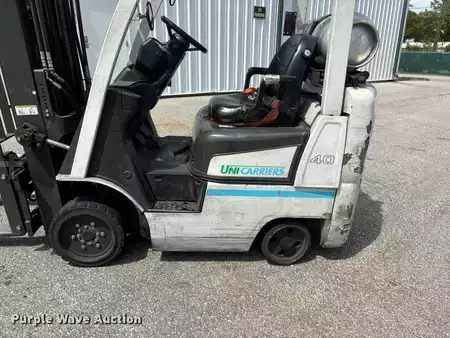 Propane Forklifts 2018  Unicarriers CFS40 (9)