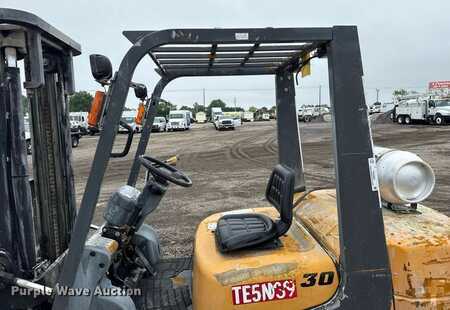 Propane Forklifts - TCM FC30T7L (22)