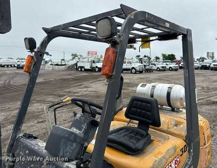 Propane Forklifts - TCM FC30T7L (23)