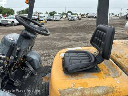 Propane Forklifts - TCM FC30T7L (29)
