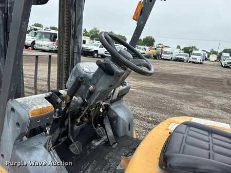 Propane Forklifts - TCM FC30T7L (30)