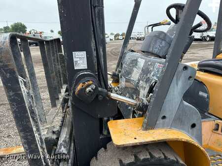 Propane Forklifts - TCM FC30T7L (9)