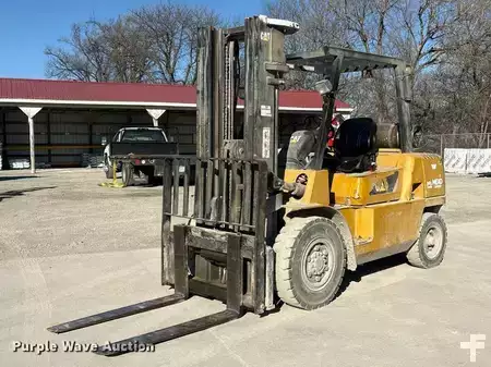 Montacargas diésel - CAT Lift Trucks GP45K1 (1)