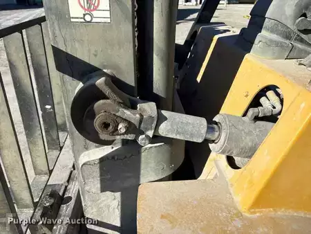 Montacargas diésel - CAT Lift Trucks GP45K1 (14)