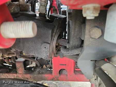 Diesel Forklifts - Moffett M8 (11)