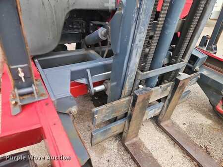 Diesel Forklifts - Moffett M8 (21)