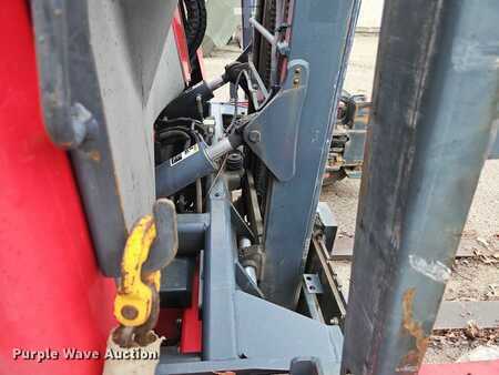 Diesel Forklifts - Moffett M8 (22)