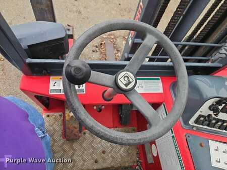 Diesel Forklifts - Moffett M8 (31)