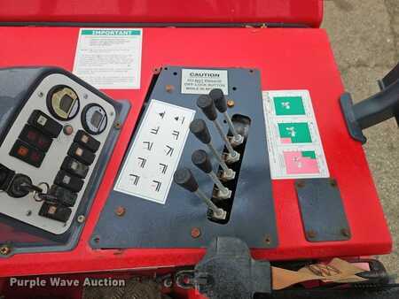 Diesel Forklifts - Moffett M8 (32)