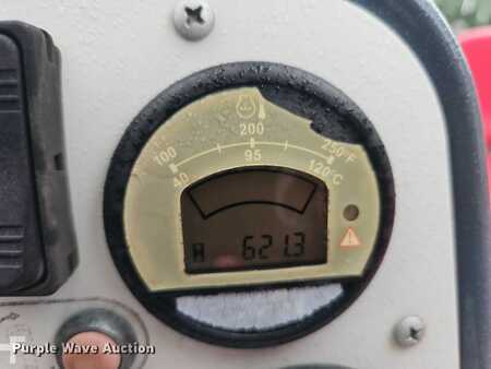 Diesel Forklifts - Moffett M8 (34)