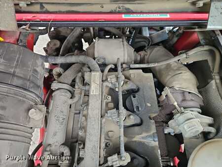 Diesel Forklifts - Moffett M8 (37)