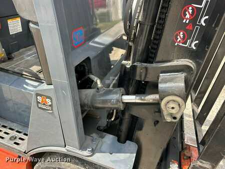 Diesel Forklifts - Toyota 8FBCU25 (15)