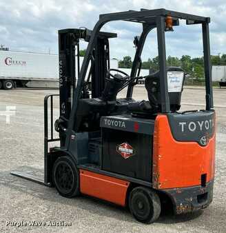 Diesel Forklifts - Toyota 8FBCU25 (7)