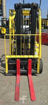 4 Wheels 2023  Hyster J40XNT (2)