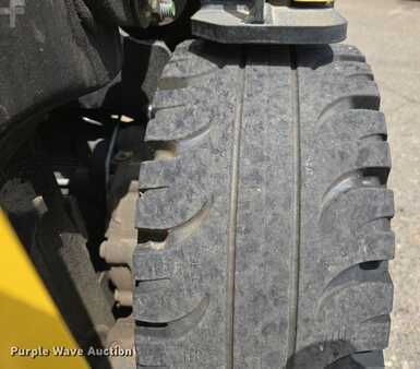 4 Wheels 2023  Hyster J40XNT (40)