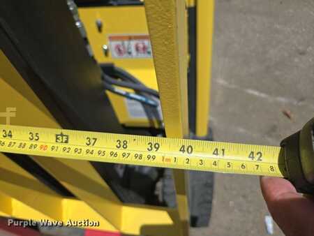 4 Wheels 2023  Hyster J40XNT (18)