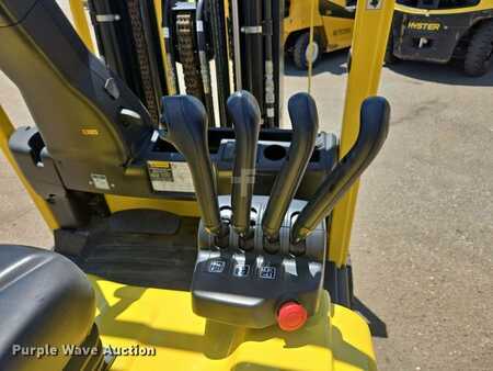4 Wheels 2023  Hyster J40XNT (36)