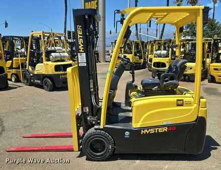 4 Wheels 2023  Hyster J40XNT (9)