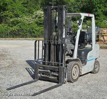 Propane Forklifts - Unicarriers 50 (1)