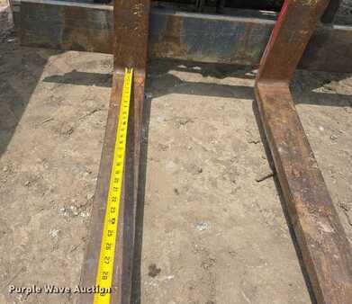 Diesel Forklifts 1999  Moffett M5000 (10)