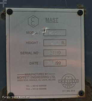 Diesel Forklifts 1999  Moffett M5000 (33)