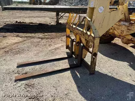 Manipulador Telescópico fijo - Pettibone 8042 (13)