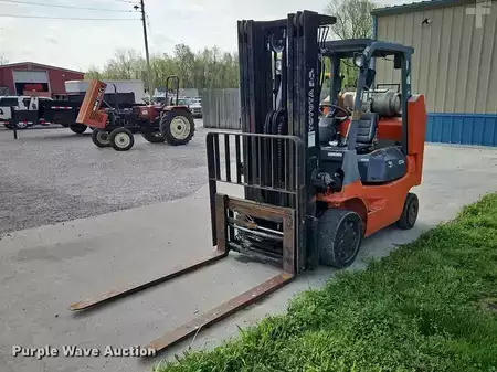 Propane Forklifts - Toyota 7FGCU35 (1)