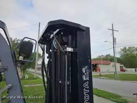 Propane Forklifts - Toyota 7FGCU35 (22)