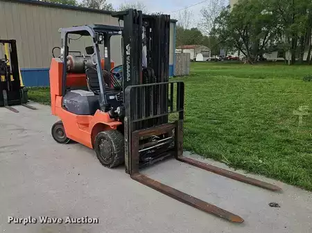 Propane Forklifts - Toyota 7FGCU35 (3)