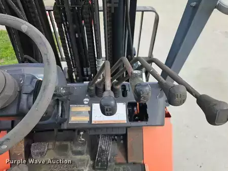 Propane Forklifts - Toyota 7FGCU35 (34)