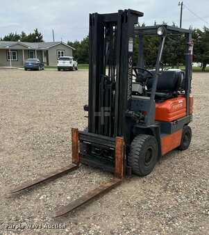 Propane Forklifts 1995  Toyota 42-5FG15 (1)