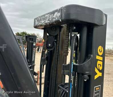 Propane Forklifts - Yale GLC050VXNDSE083 (17)