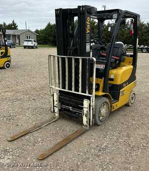 Propane Forklifts - Yale GLC040VXNDAE083 (1)