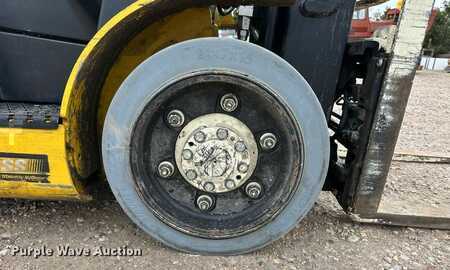 Propane Forklifts - Yale GLC040VXNDAE083 (33)