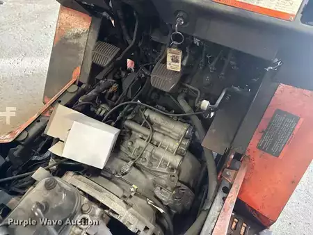 Propane Forklifts - Toyota 7FGCU25 (31)