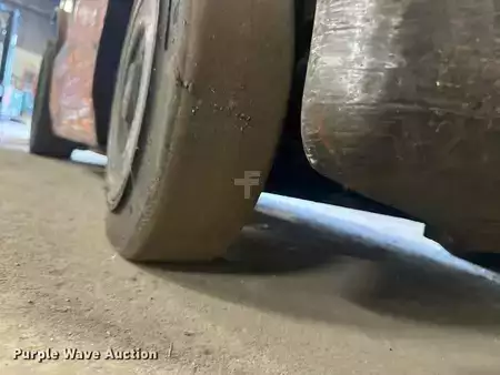 Propane Forklifts - Toyota 7FGCU25 (36)