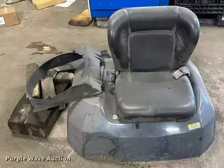 Propane Forklifts - Toyota 7FGCU25 (40)