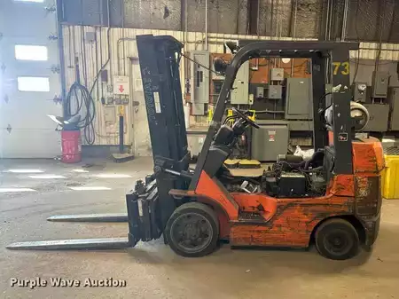 Propane Forklifts - Toyota 7FGCU25 (8)
