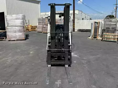 Propane Forklifts 2017  Unicarriers CFS40 (2)