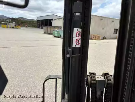 Montacargas GLP - Nissan MUG1F2A35LV (11)