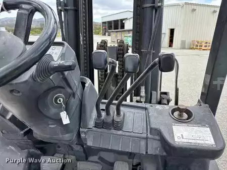Montacargas GLP - Nissan MUG1F2A35LV (31)