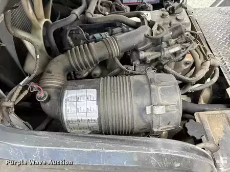 Montacargas GLP - Nissan MUG1F2A35LV (40)