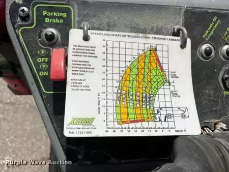 Telehandler Fixed 2013  [div] XR1245 (37)