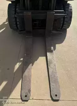 Diesel Forklifts - Hyster H60XL (9)