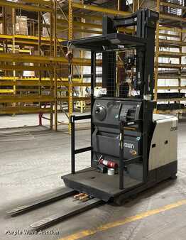 Order Picker 2019  Crown SP3520-30 (1)